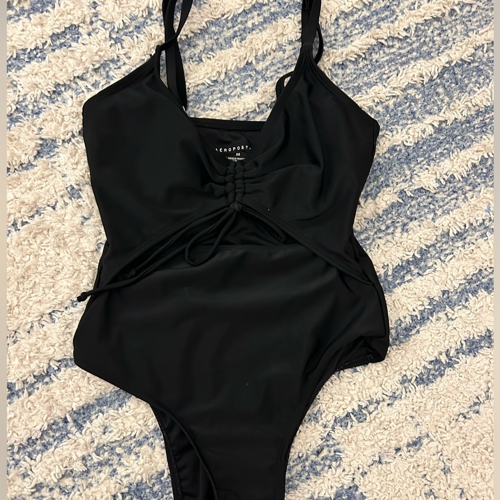 Aeropostale Cheecky Black one peace with strings
